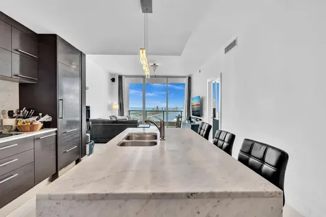 900 Biscayne Boulevard Miami FL 33132