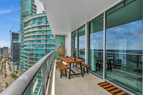 900 Biscayne Boulevard Miami FL 33132