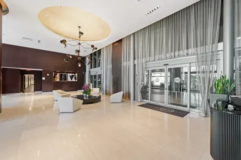 900 Biscayne Boulevard Miami FL 33132