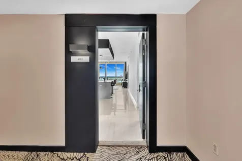 900 Biscayne Boulevard Miami FL 33132