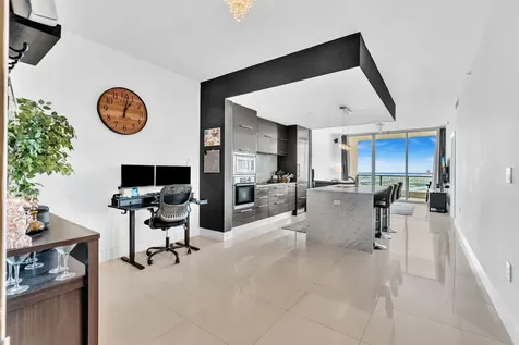 900 Biscayne Boulevard Miami FL 33132