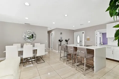 124 Davis Road Palm Springs FL 33461