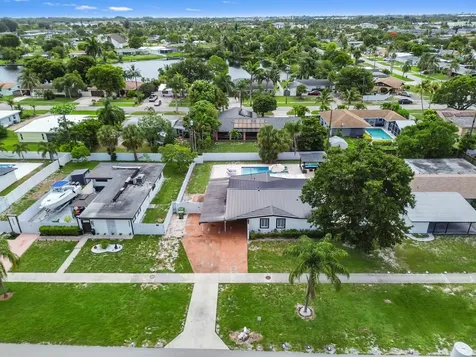 124 Davis Road Palm Springs FL 33461
