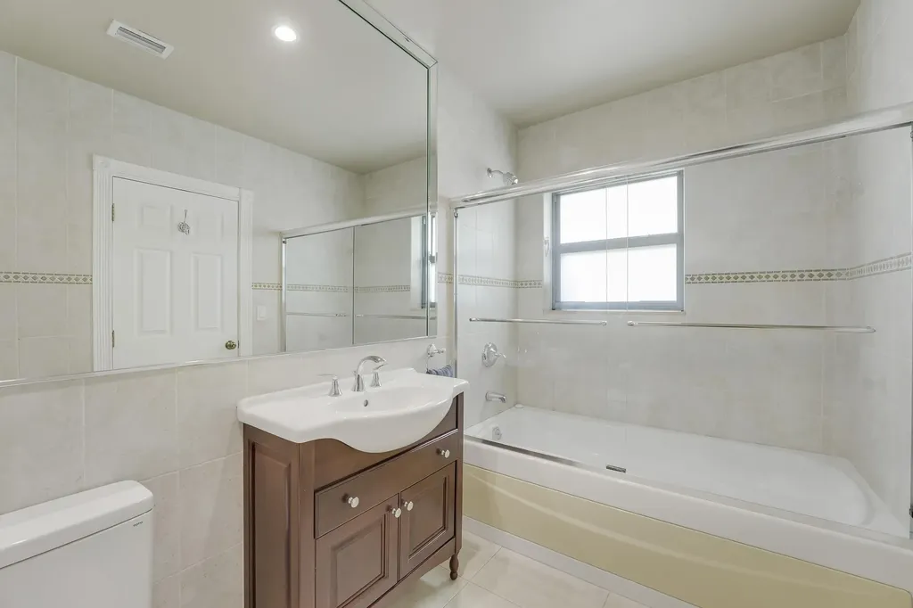 109 NE 17th Street Delray Beach FL 33444