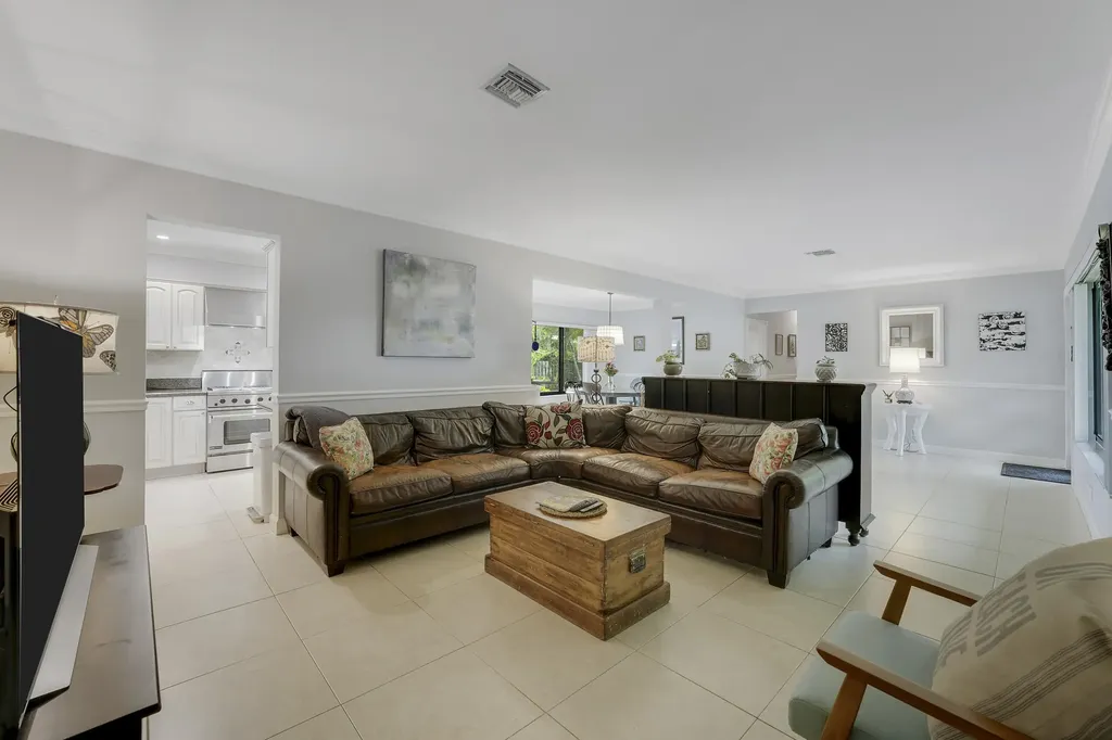 109 NE 17th Street Delray Beach FL 33444