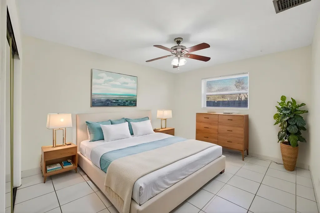 2500 SW 18th Terrace Fort Lauderdale FL 33315