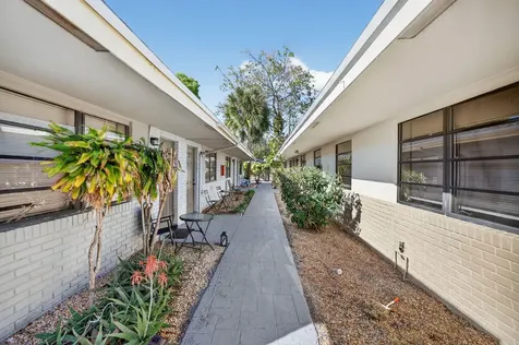 2500 SW 18th Terrace Fort Lauderdale FL 33315