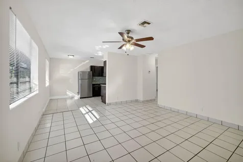 2500 SW 18th Terrace Fort Lauderdale FL 33315