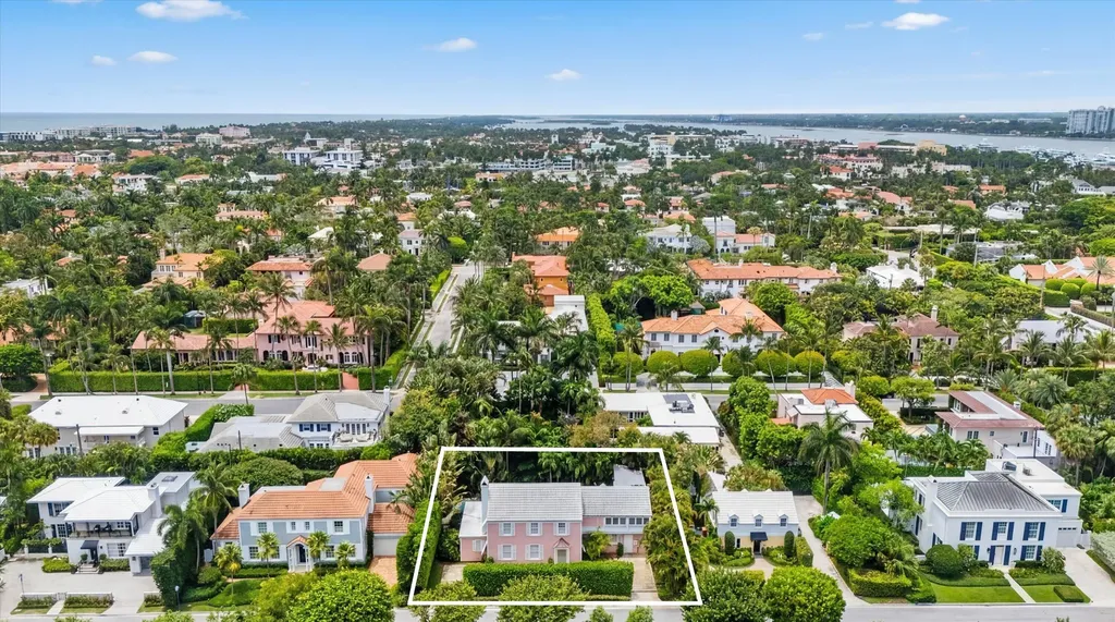 258 Pendleton Avenue Palm Beach FL 33480