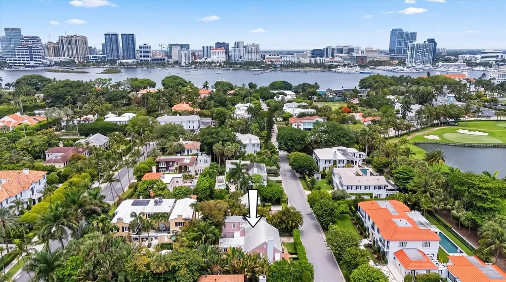 258 Pendleton Avenue Palm Beach FL 33480