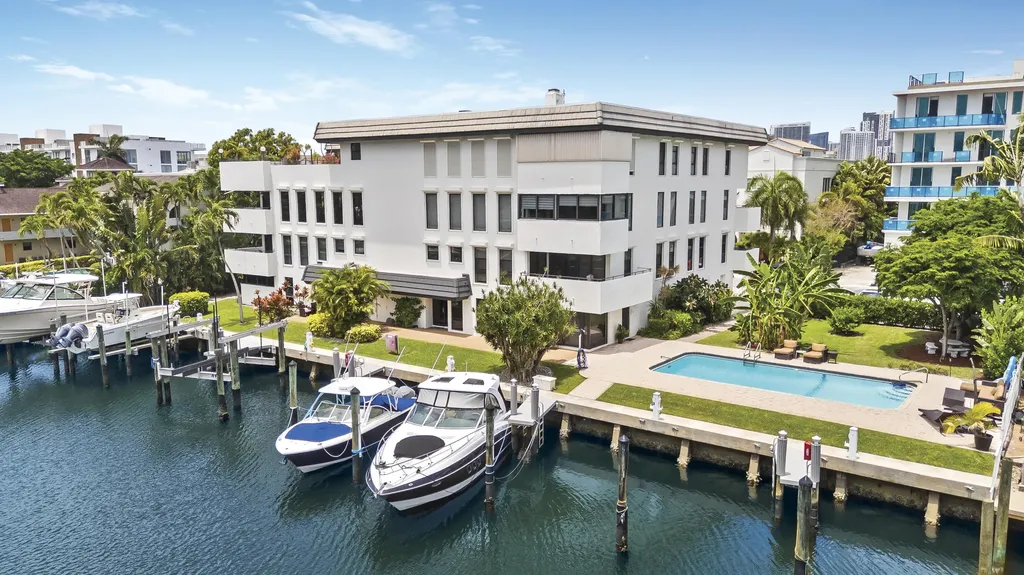 76 Isle Of Venice Drive Fort Lauderdale FL 33301