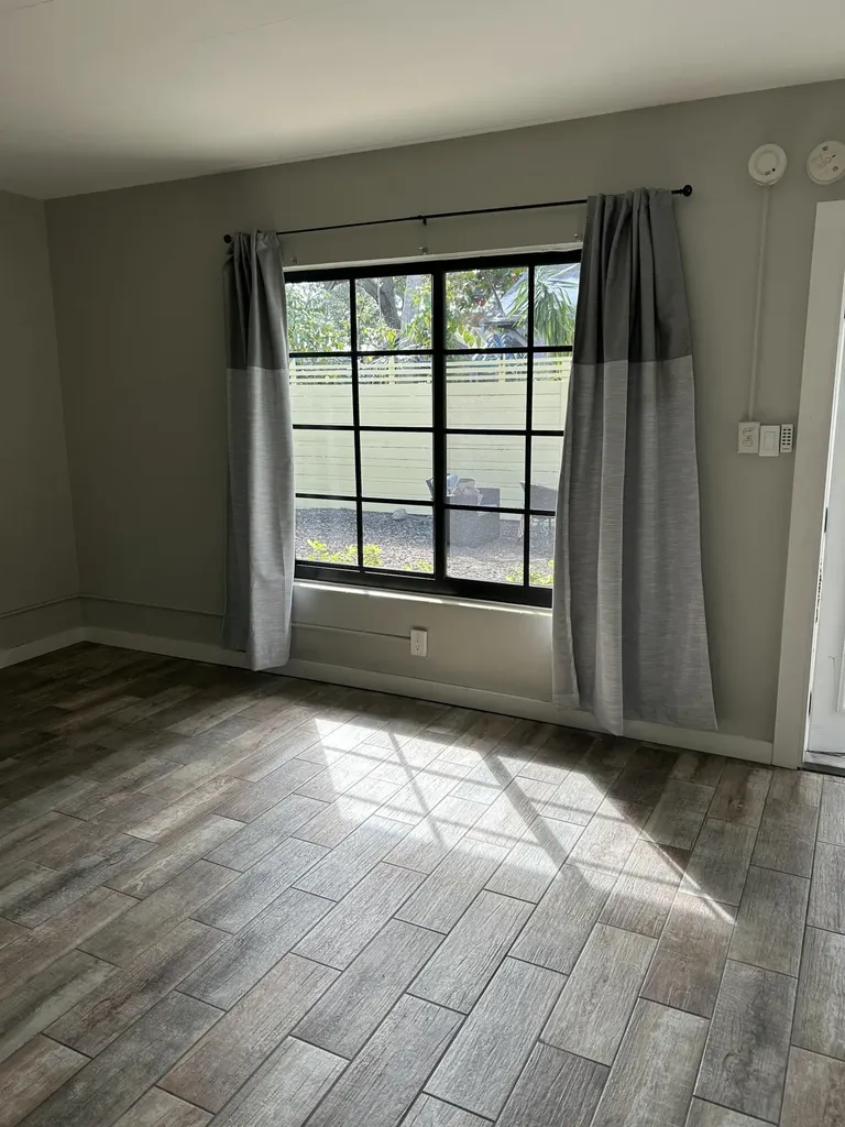 214 S Palmway Lake Worth Beach FL 33460