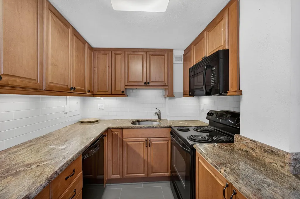 2800 N Flagler Drive West Palm Beach FL 33407