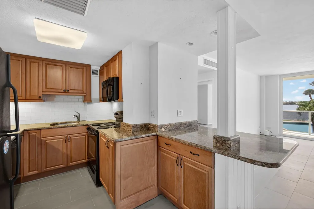 2800 N Flagler Drive West Palm Beach FL 33407