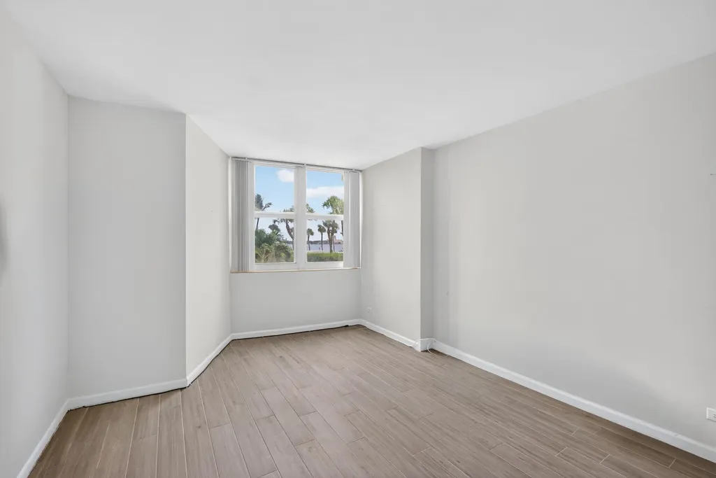 2800 N Flagler Drive West Palm Beach FL 33407