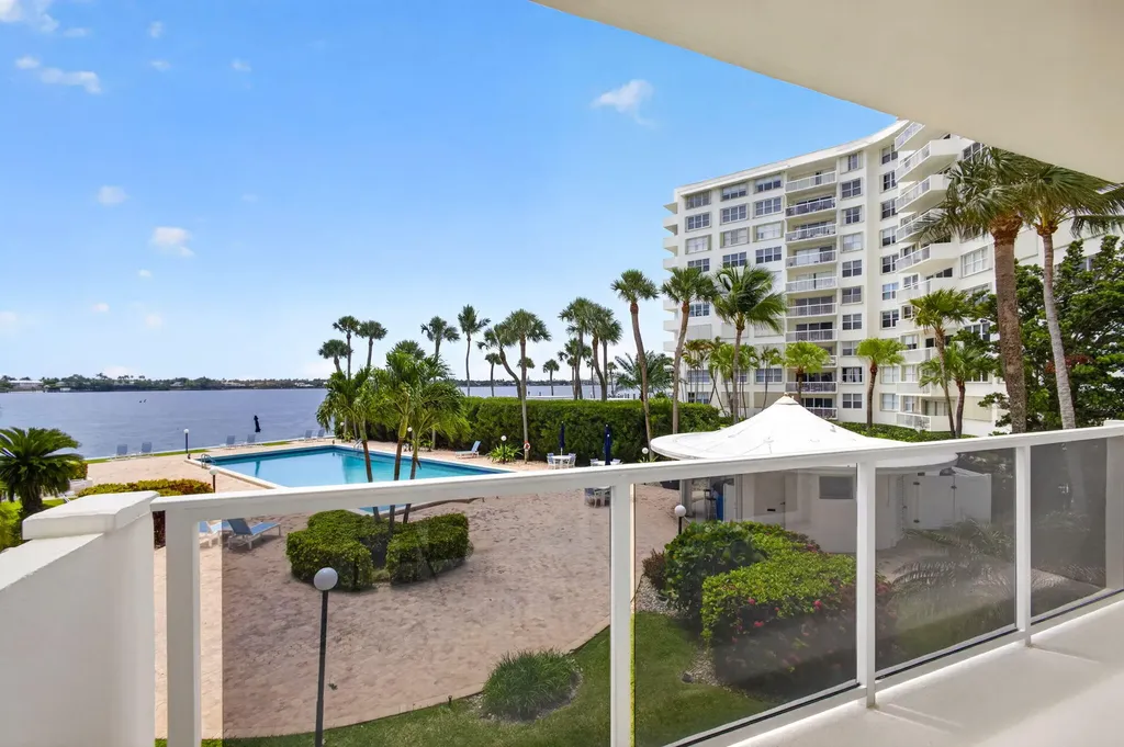 2800 N Flagler Drive West Palm Beach FL 33407