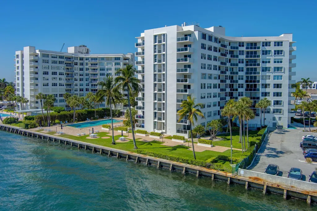 2800 N Flagler Drive West Palm Beach FL 33407
