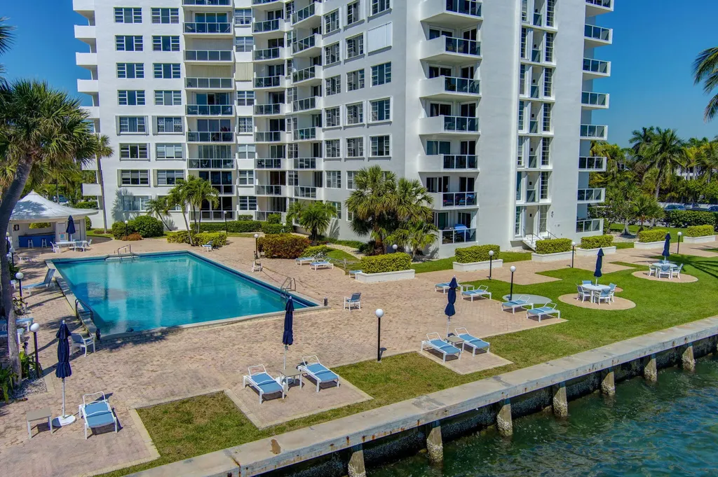 2800 N Flagler Drive West Palm Beach FL 33407