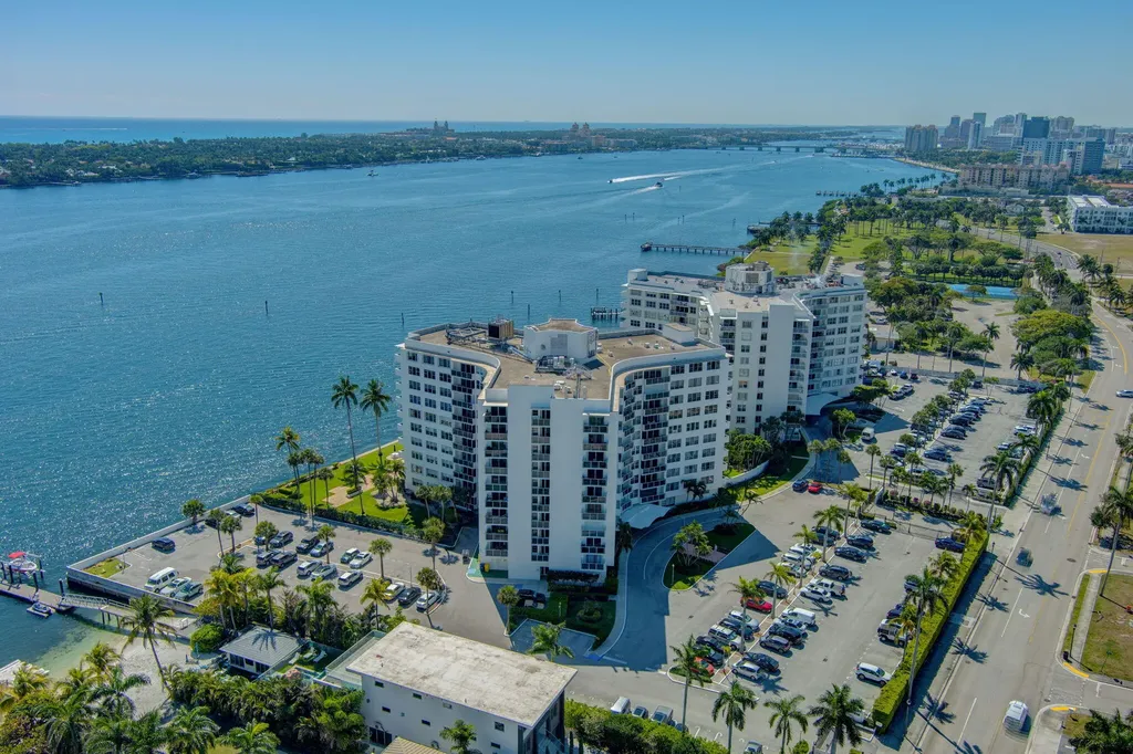 2800 N Flagler Drive West Palm Beach FL 33407