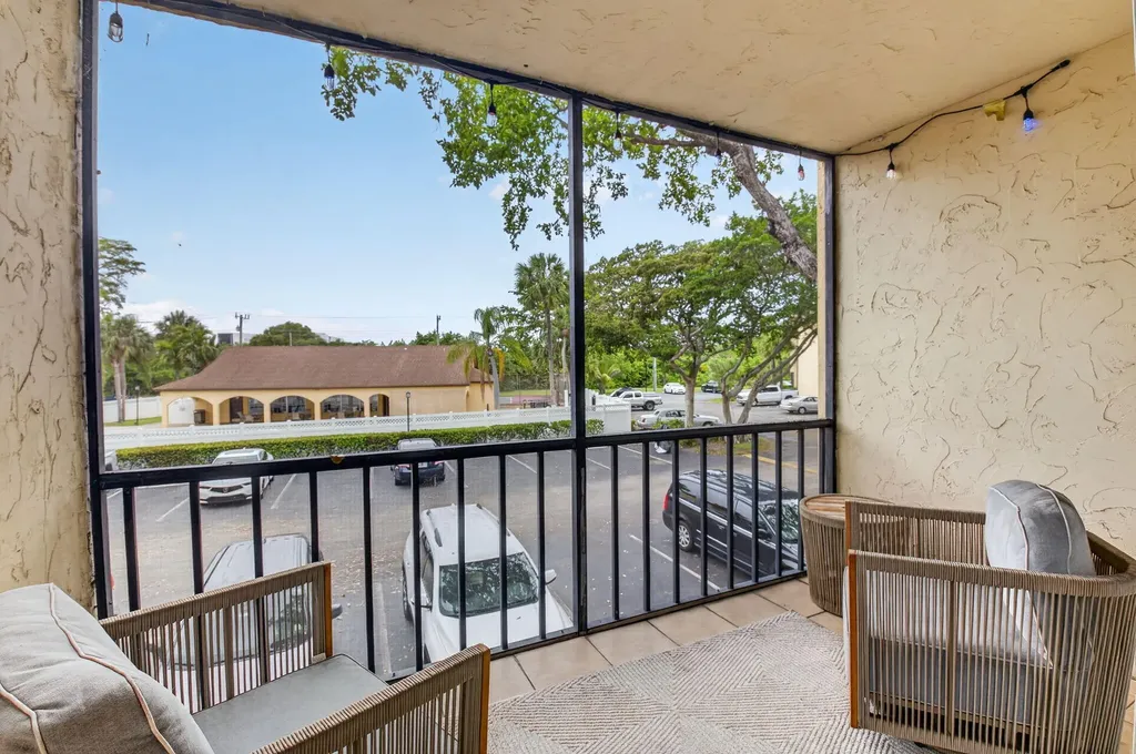 480 NW 20th Street Boca Raton FL 33431