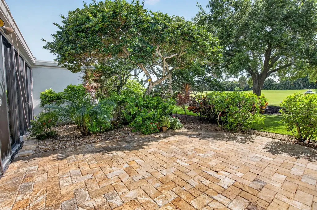 19950 Sawgrass Lane Boca Raton FL 33434