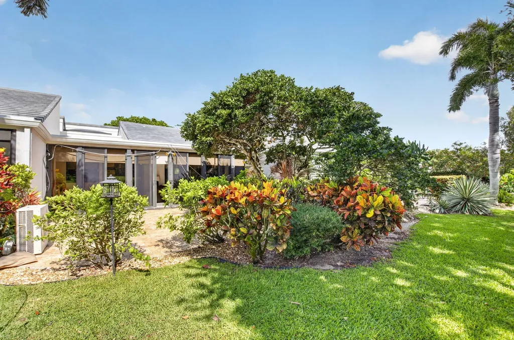 19950 Sawgrass Lane Boca Raton FL 33434