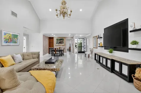 19950 Sawgrass Lane Boca Raton FL 33434
