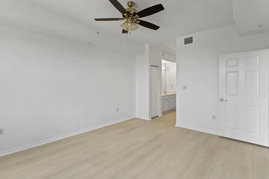 27 Royal Palm Way Boca Raton FL 33432