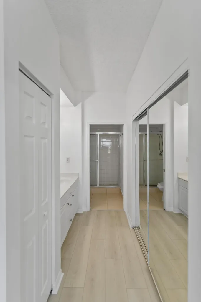 27 Royal Palm Way Boca Raton FL 33432