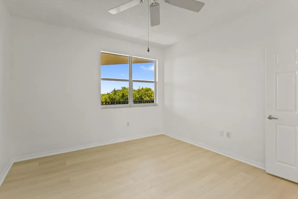 27 Royal Palm Way Boca Raton FL 33432