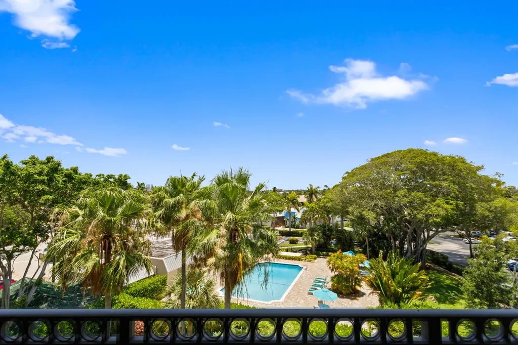 27 Royal Palm Way Boca Raton FL 33432