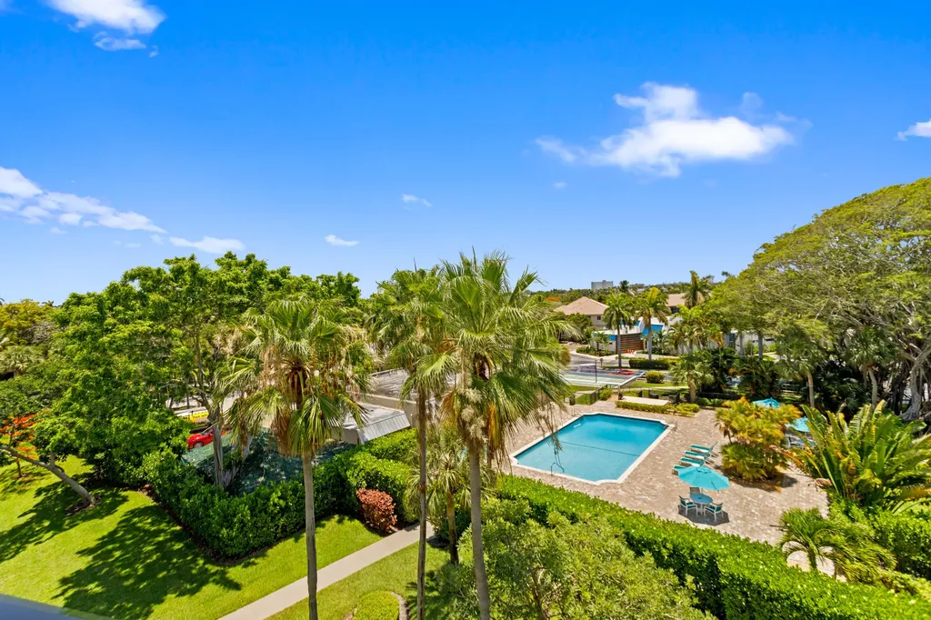 27 Royal Palm Way Boca Raton FL 33432