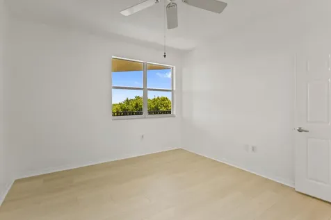 27 Royal Palm Way Boca Raton FL 33432