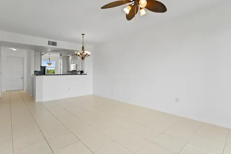 27 Royal Palm Way Boca Raton FL 33432