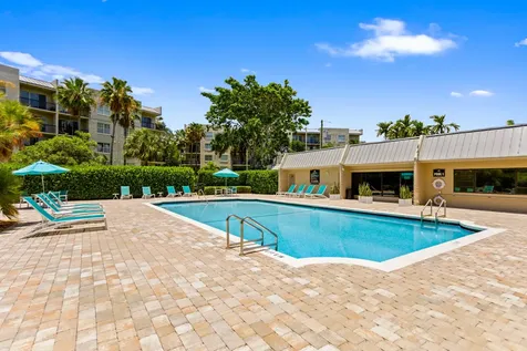 27 Royal Palm Way Boca Raton FL 33432