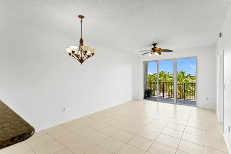 27 Royal Palm Way Boca Raton FL 33432