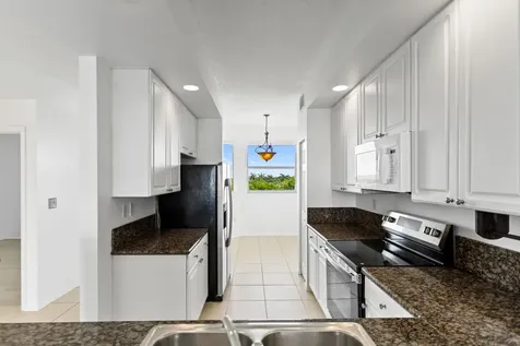 27 Royal Palm Way Boca Raton FL 33432