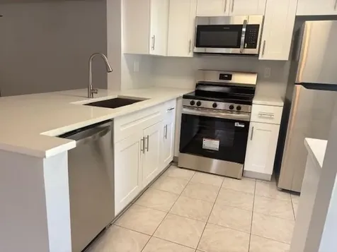 606 Gardens Drive Pompano Beach FL 33069