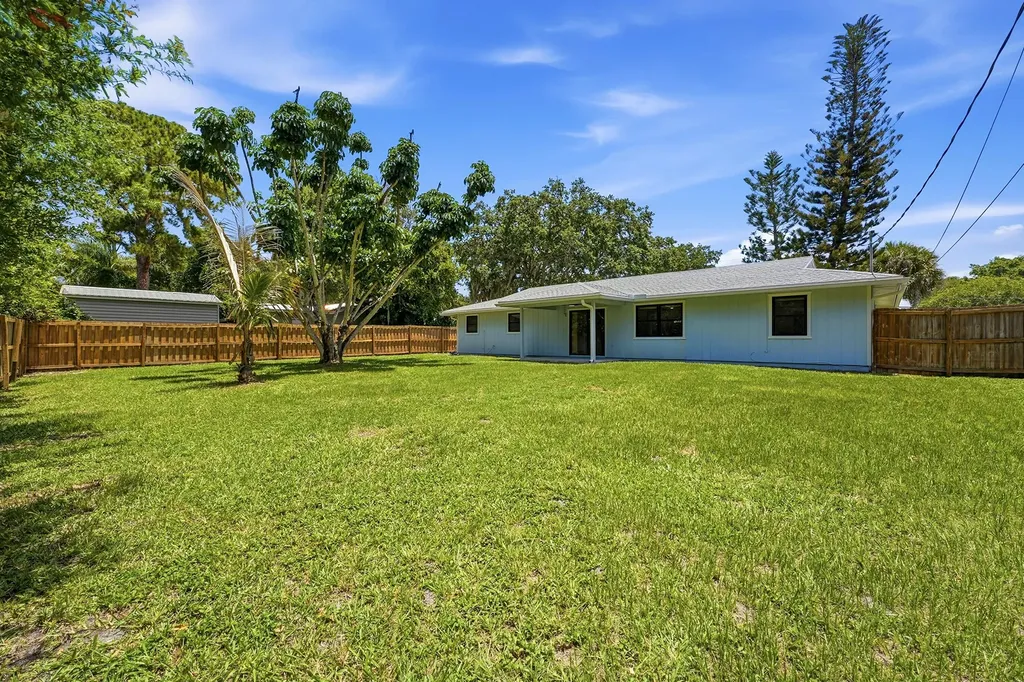6007 Fort Pierce Boulevard Fort Pierce FL 34951