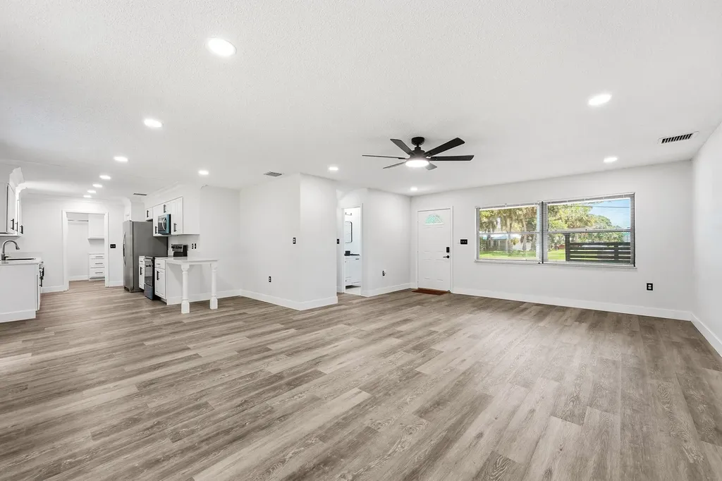 6007 Fort Pierce Boulevard Fort Pierce FL 34951