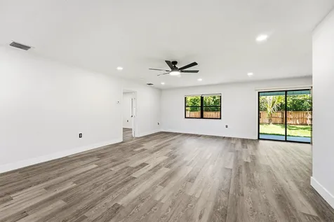 6007 Fort Pierce Boulevard Fort Pierce FL 34951