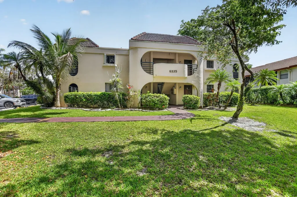 6335 Longboat Lane W Boca Raton FL 33433