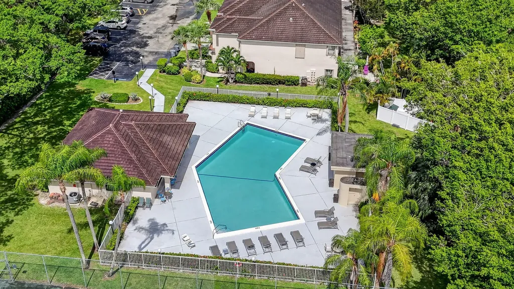 6335 Longboat Lane W Boca Raton FL 33433