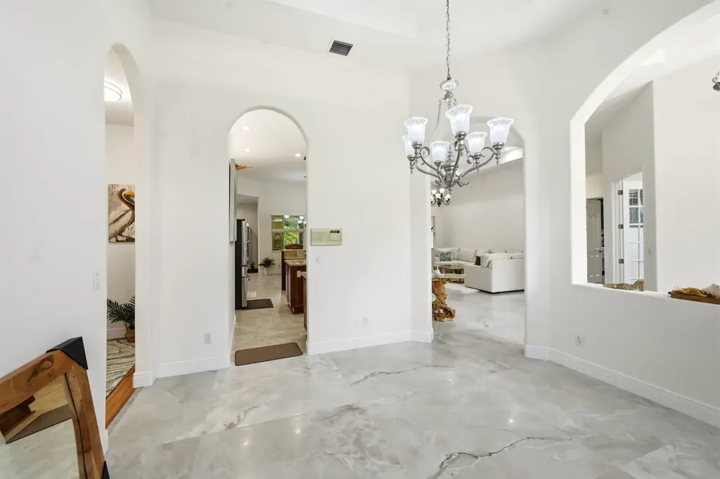14310 N 85th Road Road N The Acreage FL 33470