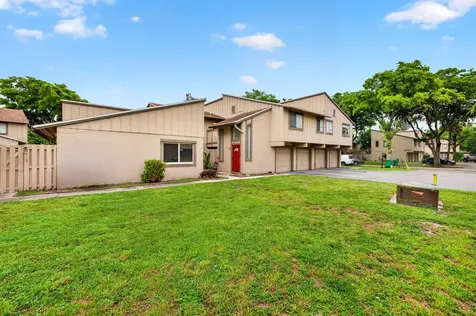 5611 NW 21st Street Lauderhill FL 33313