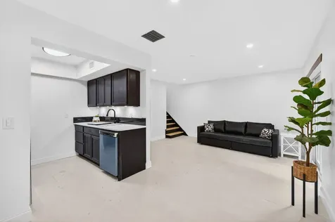 5611 NW 21st Street Lauderhill FL 33313