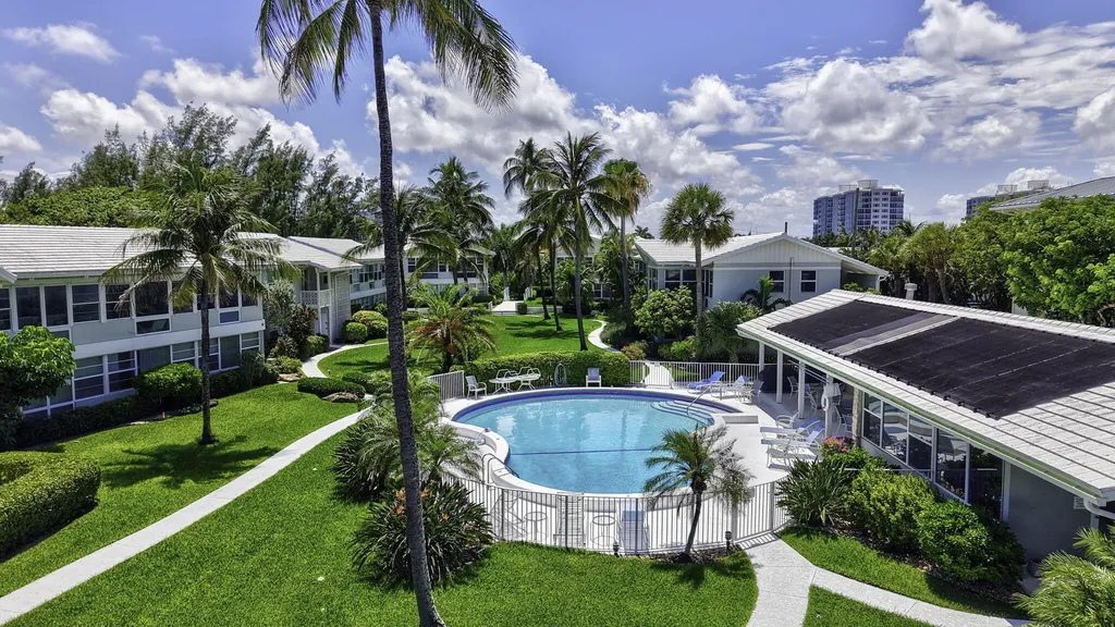 320 S Ocean Boulevard Delray Beach FL 33483