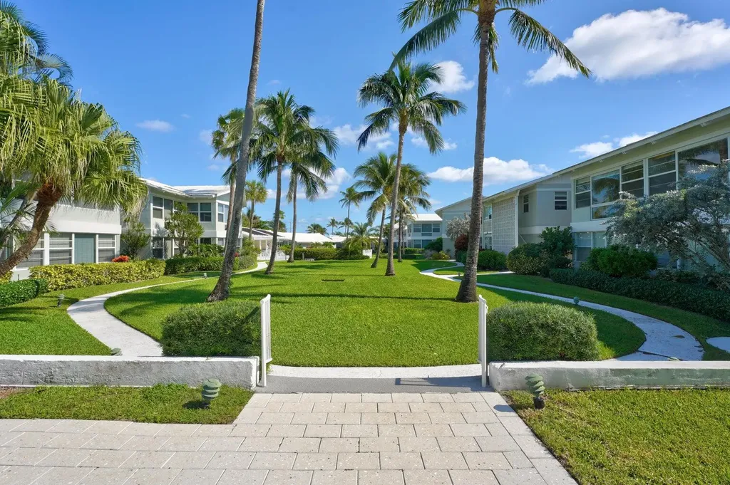 320 S Ocean Boulevard Delray Beach FL 33483