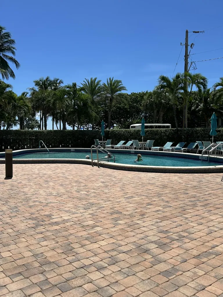 305 N Pompano Beach Boulevard Pompano Beach FL 33062