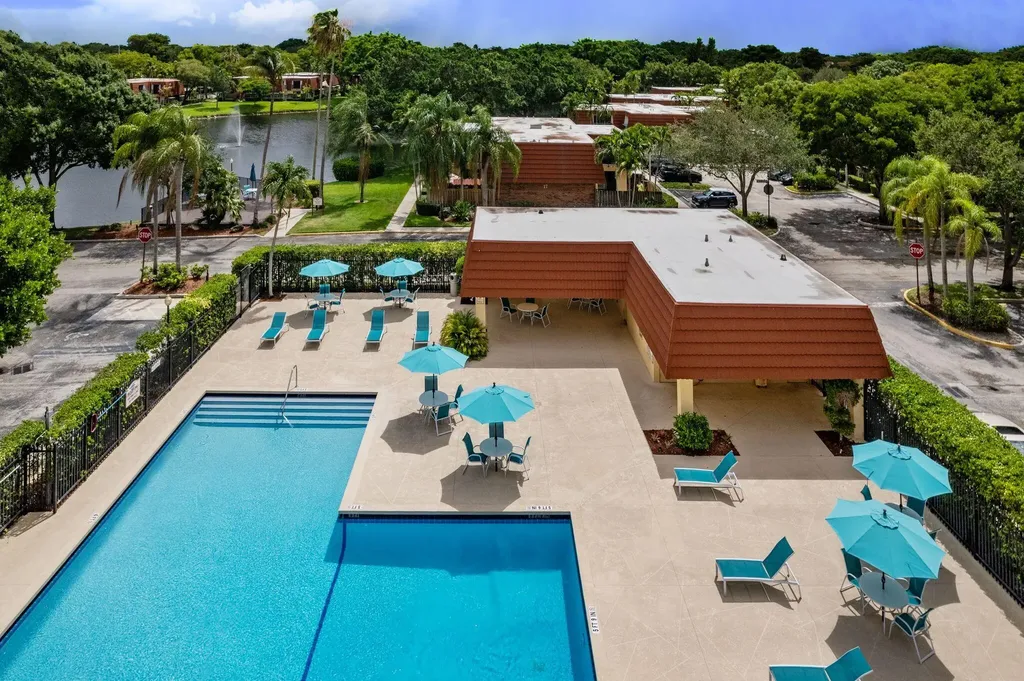 730 NW 99th Circle Plantation FL 33324